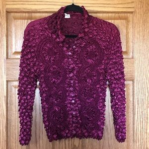 Vintage super cute stretchy textured blouse